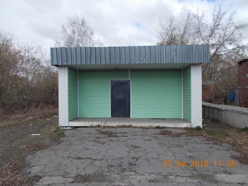 Новосибирская область р.п.Мошково, ул.Народная, 1а. Здание тира, назначение нежилое, 1-этажное.