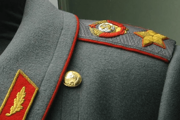 Введено звание «Маршал Советского Союза»