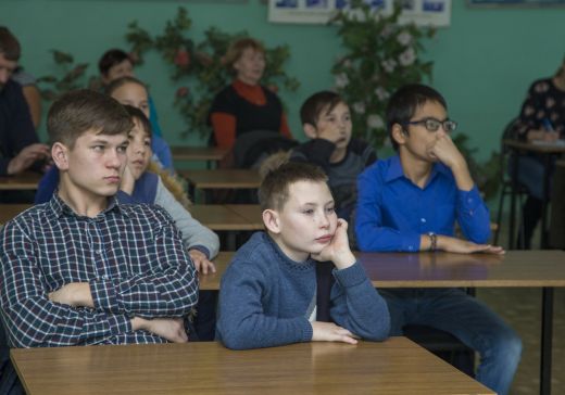 Встречей с детьми в Астрахани открыли месячник оборонно-массовой работы