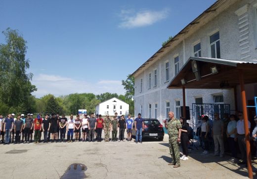 Аэродром «Бобровка»: сбор старшеклассников и военно-спортивный лагерь «Авиатор»