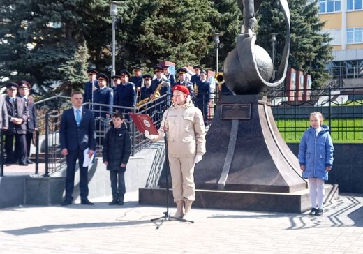 Ровно 80 лет назад был создан молодёжный комсомольский фронтовой отряд, а сегодня создали отряд юнармейцев