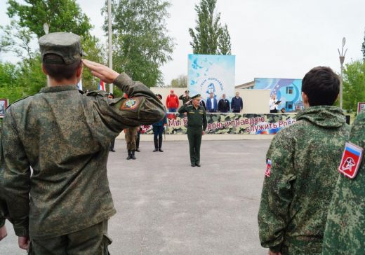 Учиться военному делу настоящим образом в Оборонно-спортивном лагере «Авангард» Волгоградской области!