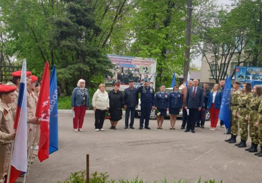 ДОСААФовцы открыли памятный знак летчице Лидии Леоновой