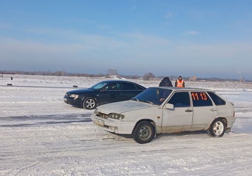 По аэродрому с ветерком…