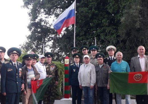 Ялтинские досаафовцы отметили День пограничника