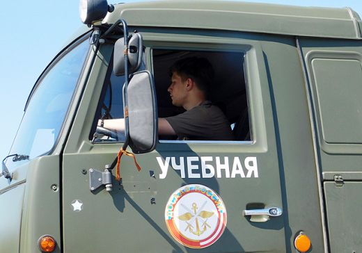 Из курсантов – в военные водители