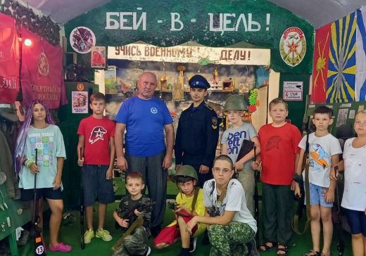 В Ялте прошла встреча воспитанников ВСК «Стрелок» с курсантами силовых ведомств