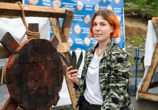 В «Долине уюта» летали ножи…