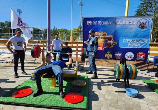 Курсанты клуба «Защитник» с холодным металлом на «ты»