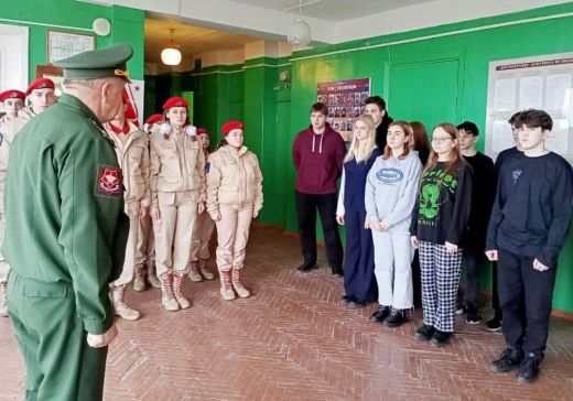 На «Дне призывника» юнармейцам рассказали о ДОСААФ