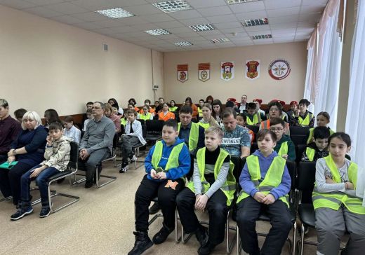 В Сургуте прохожим раздавали блокадную норму хлеба