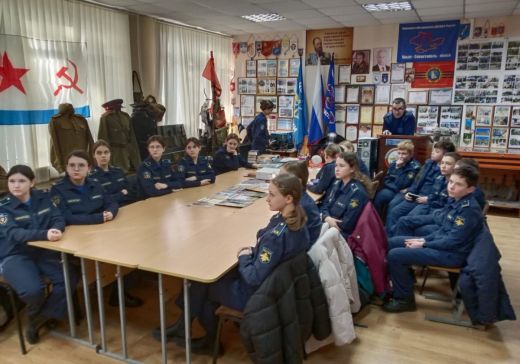 Кадеты пришли в ДОСААФ на «Урок мужества»