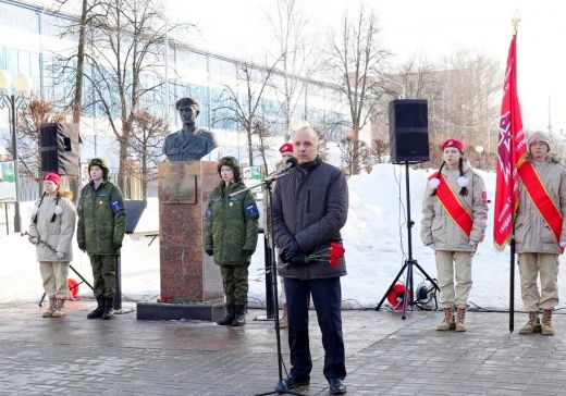 Юнармейцы Марий Эл почтили память десантников шестой роты