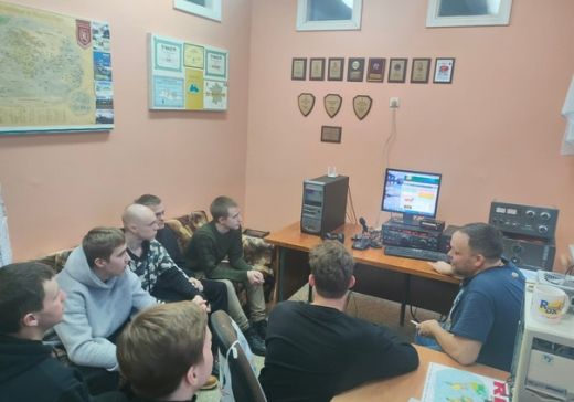 Курсанты ДОСААФ попробовали себя в радиоспорте