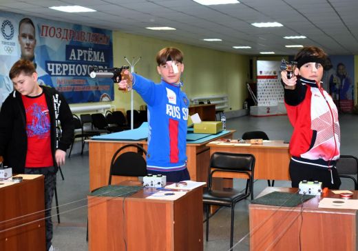 В стрелковом клубе ДОСААФ разыграны награды первенства Иркутской области