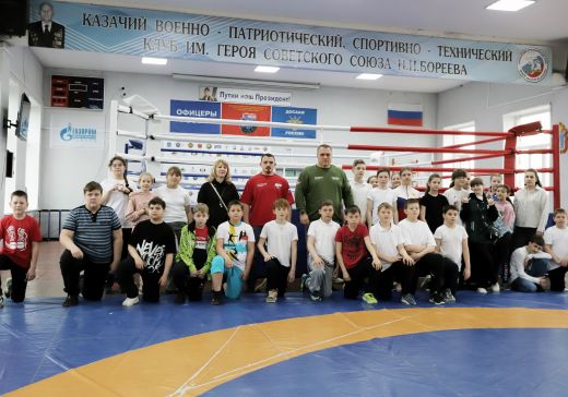 В Моршанске есть девочки с сильным хуком…