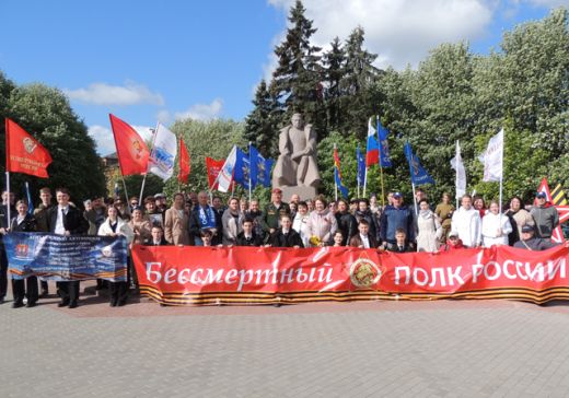 С «Огнём памяти» участники автопробега побывали на 10 мемориалах