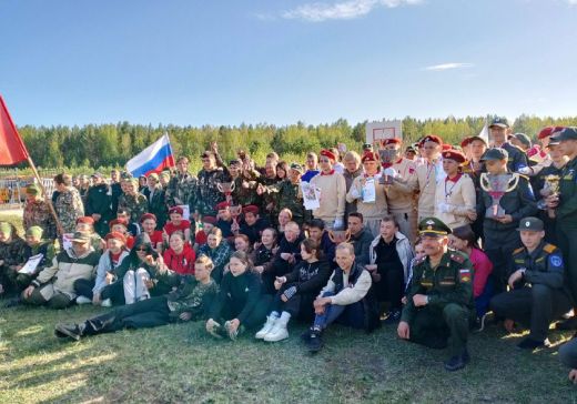 Досаафовцы организовали ребятам полосу препятствий