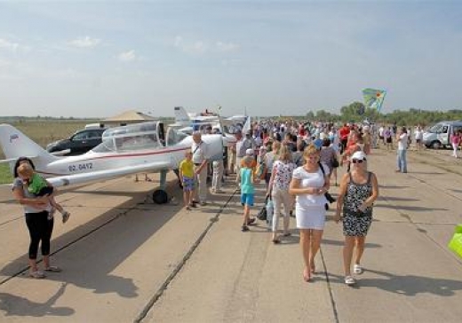 Региональный фестиваль авиационных, технических и военно-прикладных видов спорта в Самаре