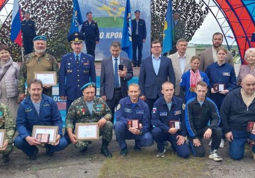 Праздник ДОСААФ в день ВДВ