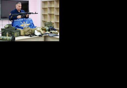 На «Уроке мужества» школьники увидели военные трофеи