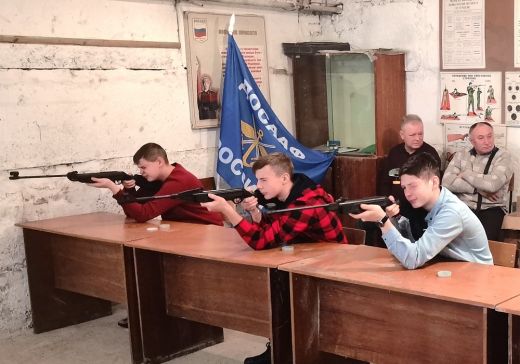 В стрельбе победили ребята казачьего кадетского корпуса