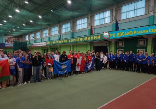 Зимой морские многоборцы состязаются под крышей…