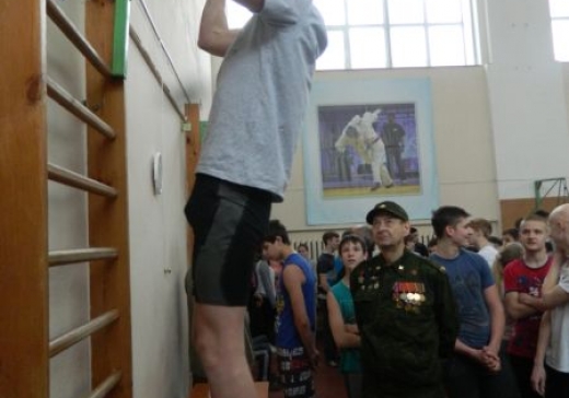 Ребята из военно-патриотических клубов и школ боролись за кубок губернатора