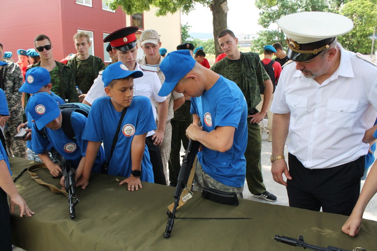 В Новороссийске завершилась первая смена лагеря «Будущий воин»