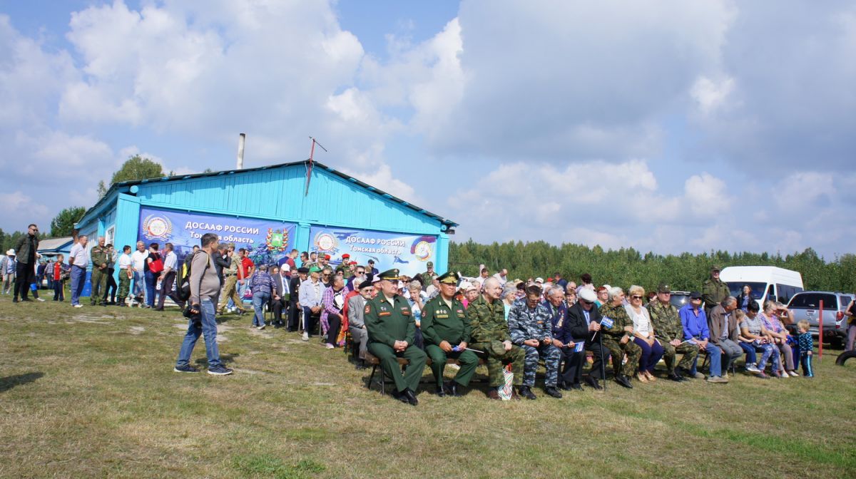 Традиционный авиационно-спортивный праздник в Томске