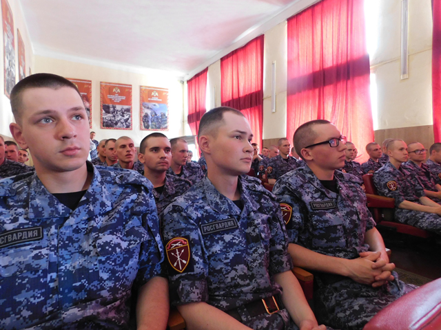 Олег Урбанюк встретился с военнослужащими родного полка