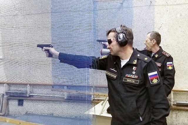 Самые меткие стрелки ВМФ собрались в столице Янтарного края