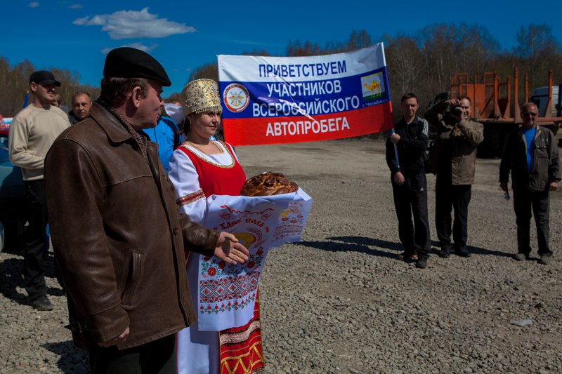 Участники автопробега ДОСААФ передали реликвии Великой Победы в музей Екатеринбурга