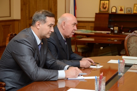 Руководители ДОСААФ России встретились с губернатором Смоленской области