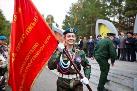 Переходящее знамя «Зарницы Поволжья» у оренбургской «Спарты»