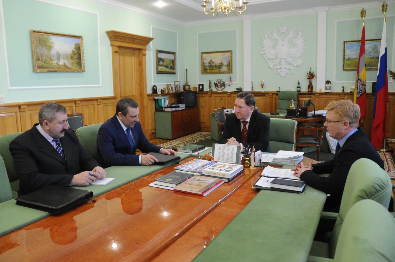 Председатель ДОСААФ России Александр Колмаков встретился с губернатором Курской области Александром Михайловым