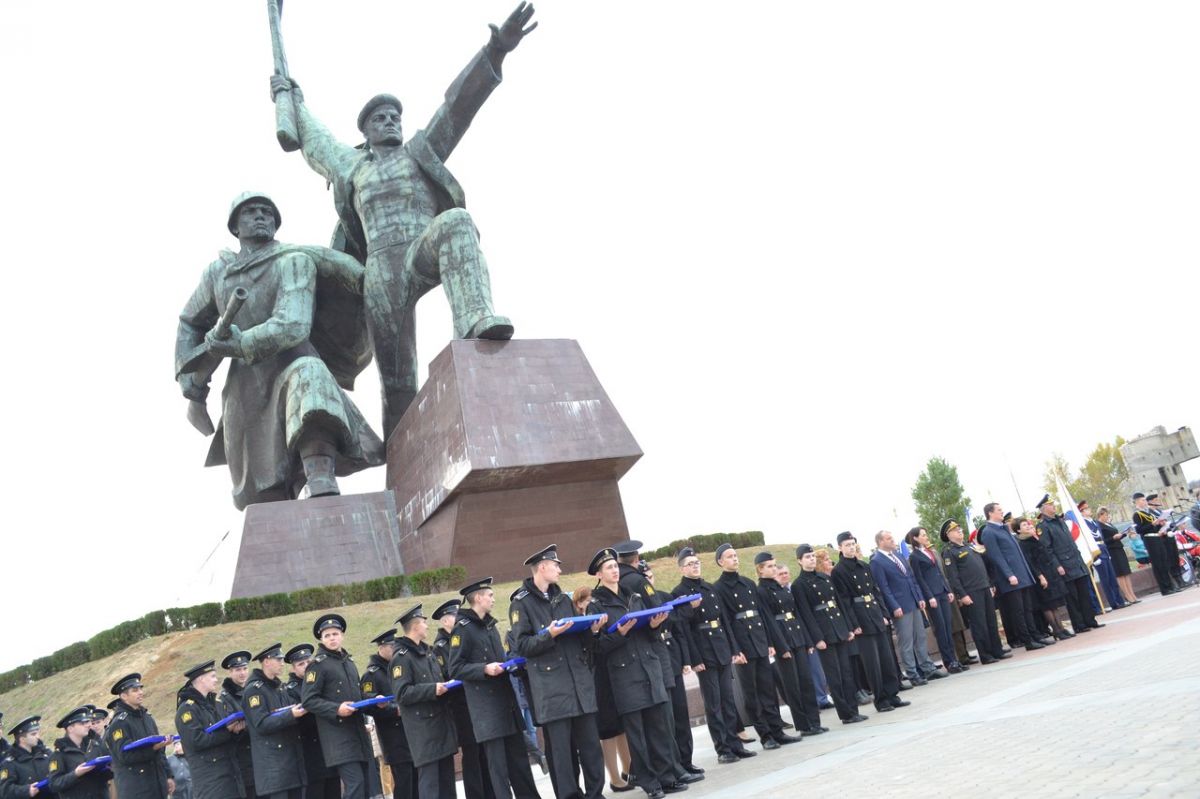 Севастопольские школьники стали юнармейцами