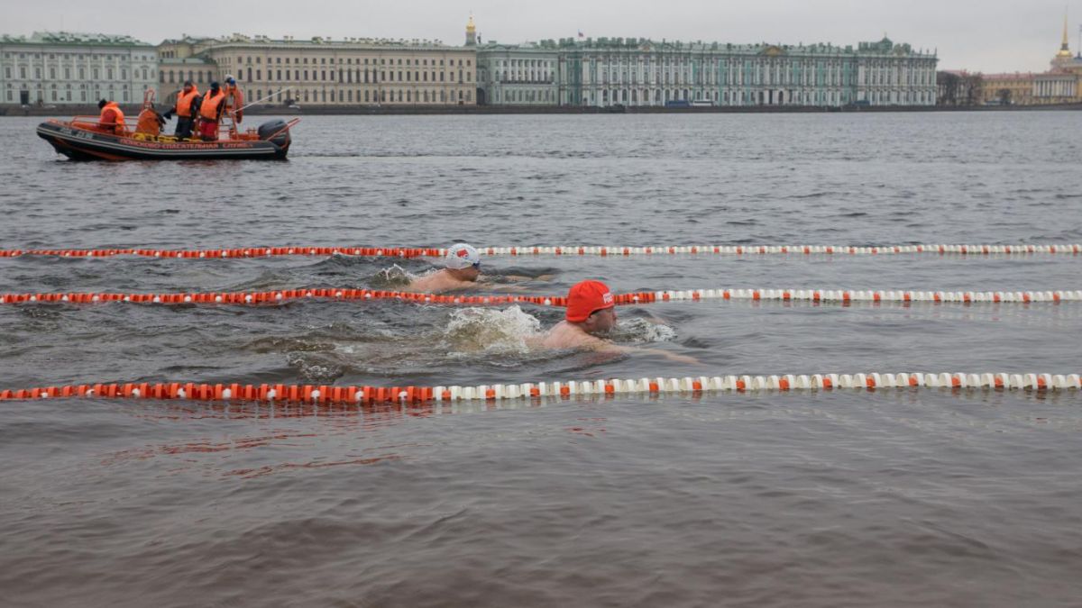 «До чего вода в Неве холодная…»