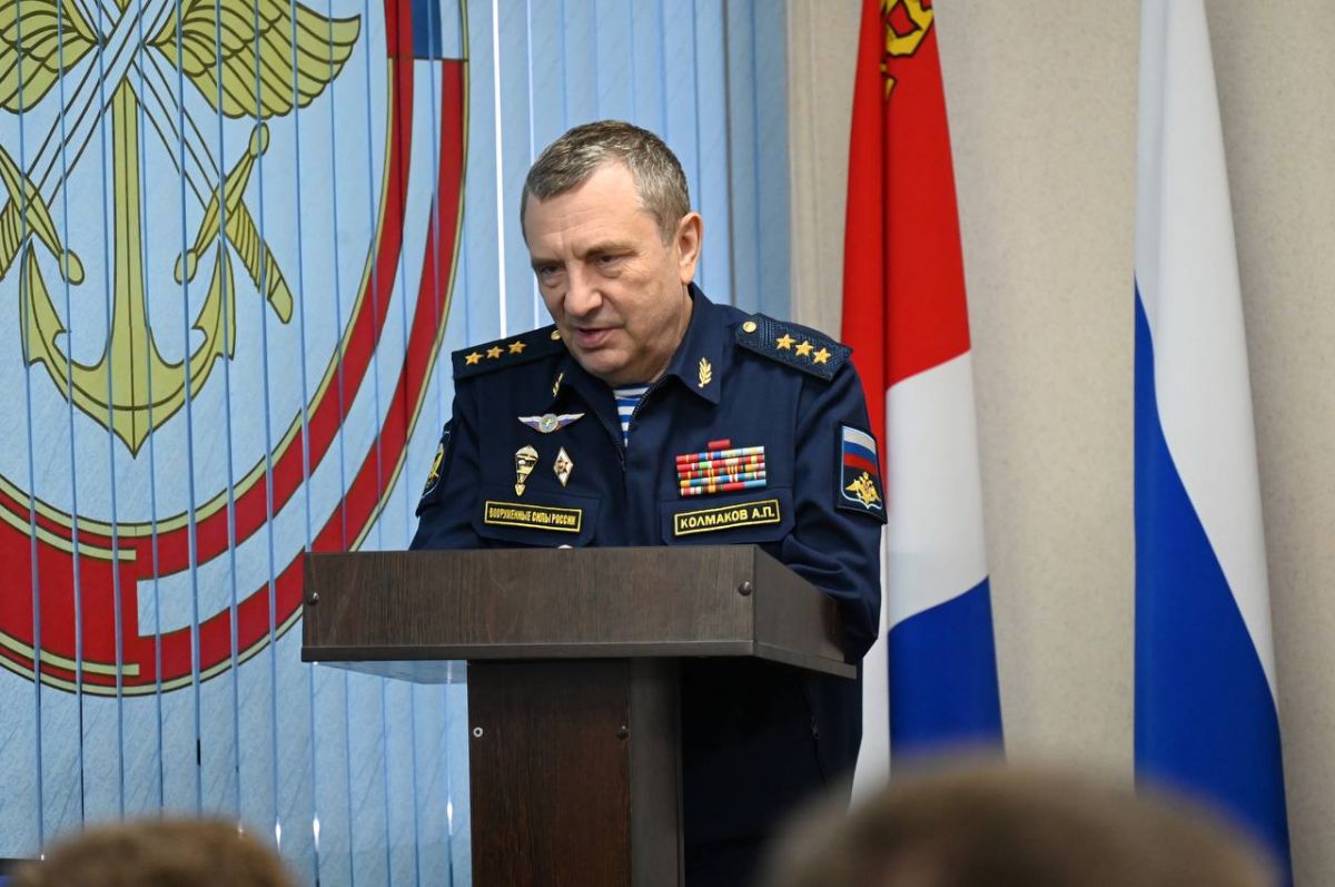 Председатель ДОСААФ России, генерал-полковник Александр Колмаков приехал во Владивосток