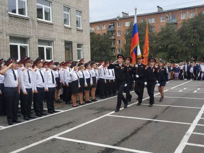Досаафовцы Янтарного края поздравили школьников с началом нового учебного года