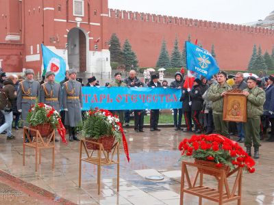 Досаафовцы и кадеты пришли на Красную площадь