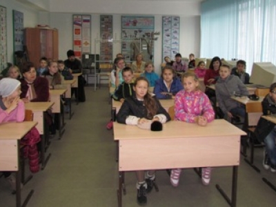 Воспитанники церковно-приходской школы побывали в Иркутском ДОСААФ