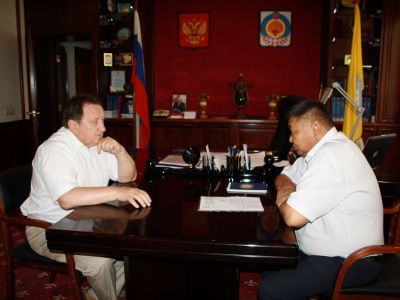 Председатель ДОСААФ Калмыкии встретился со спикером республиканского парламента