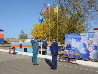 Глава Калмыкии пожелал юным патриотам хорошей учебы