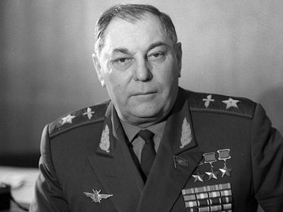 Александр Иванович Покрышкин - первый трижды  Герой Советского Союза