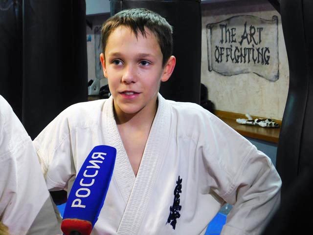 Голосуем за юного калининградца Егора Вакарчука!