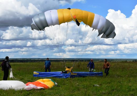 Открытый чемпионат Марий Эл по парашютным прыжкам на точность приземления