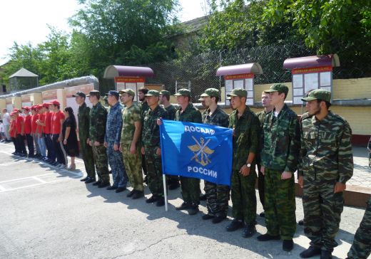 Кизлярские парни побывали в гостях у военнослужащих Росгвардии