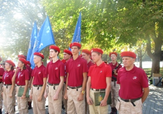В Севастополе юнармейскому отряду военно-патриотического клуба «Нахимовец» вручено знамя