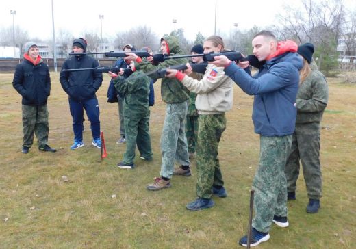 Волгоградские студенты поиграли в «Солдат»